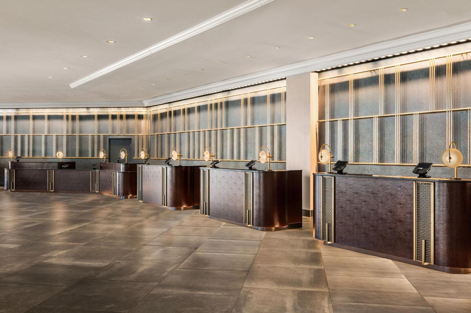 Marriott At The Renaissance Center 3*