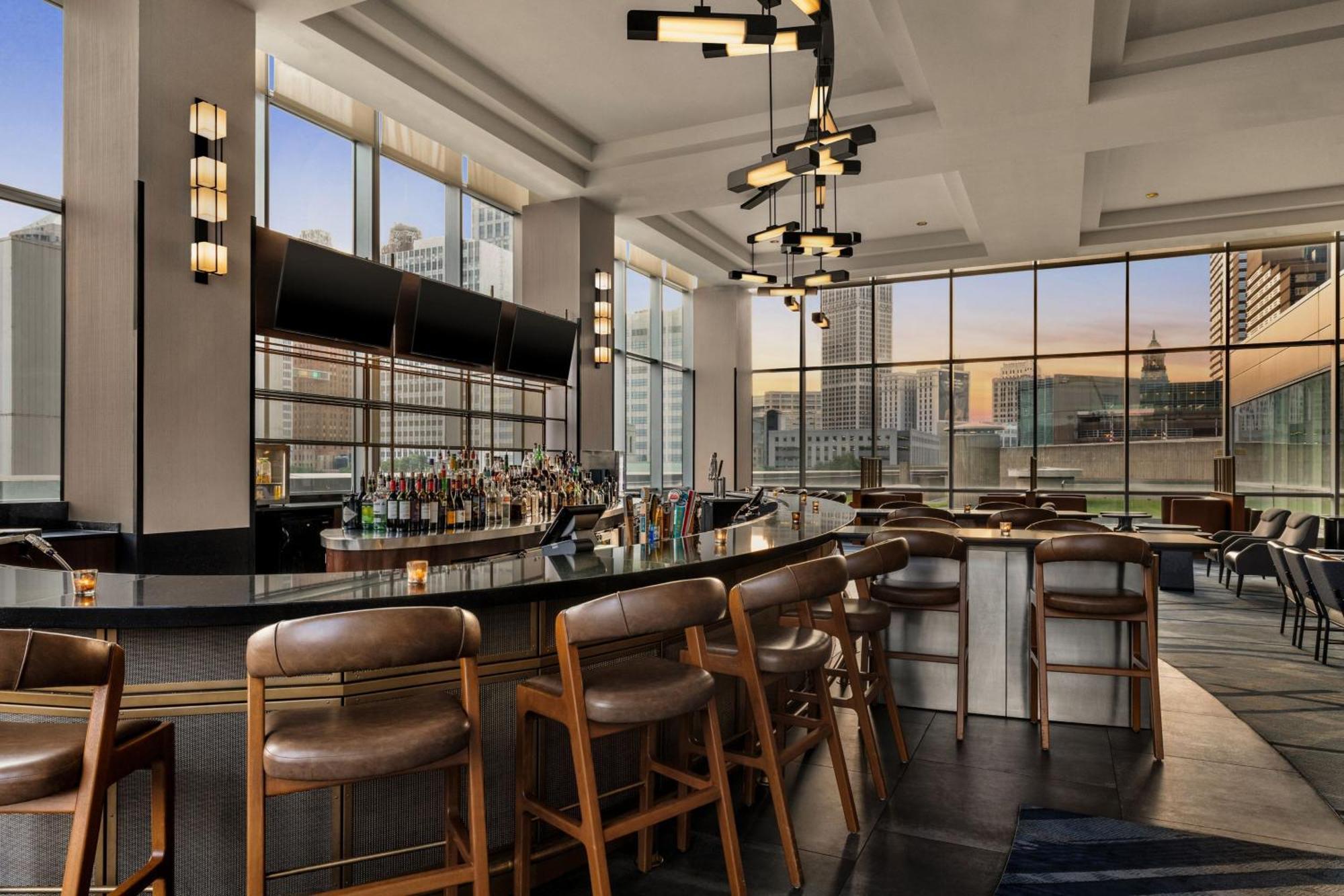 Marriott At The Renaissance Center Hotel 3*