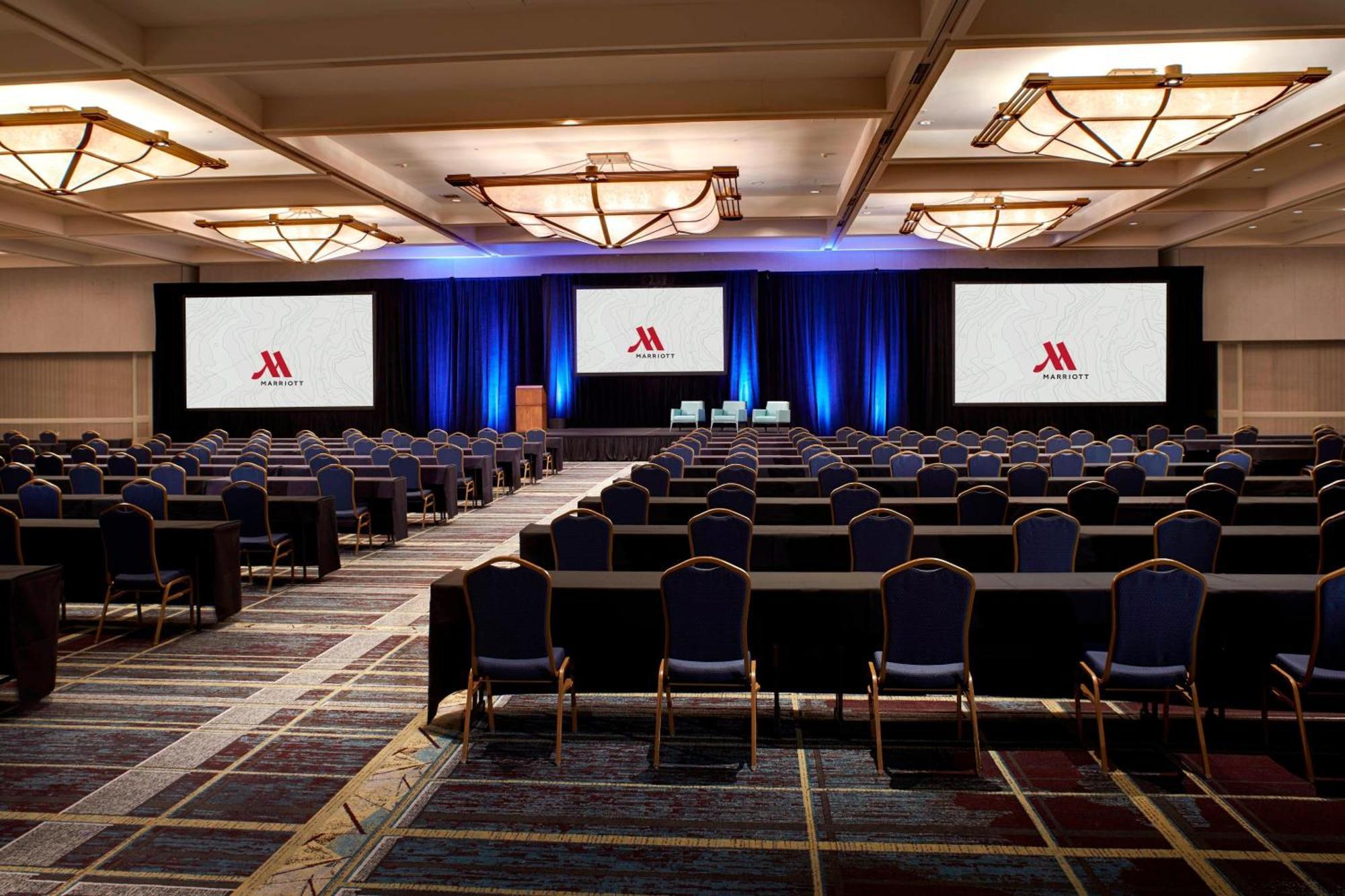 Marriott At The Renaissance Center 3* Detroit