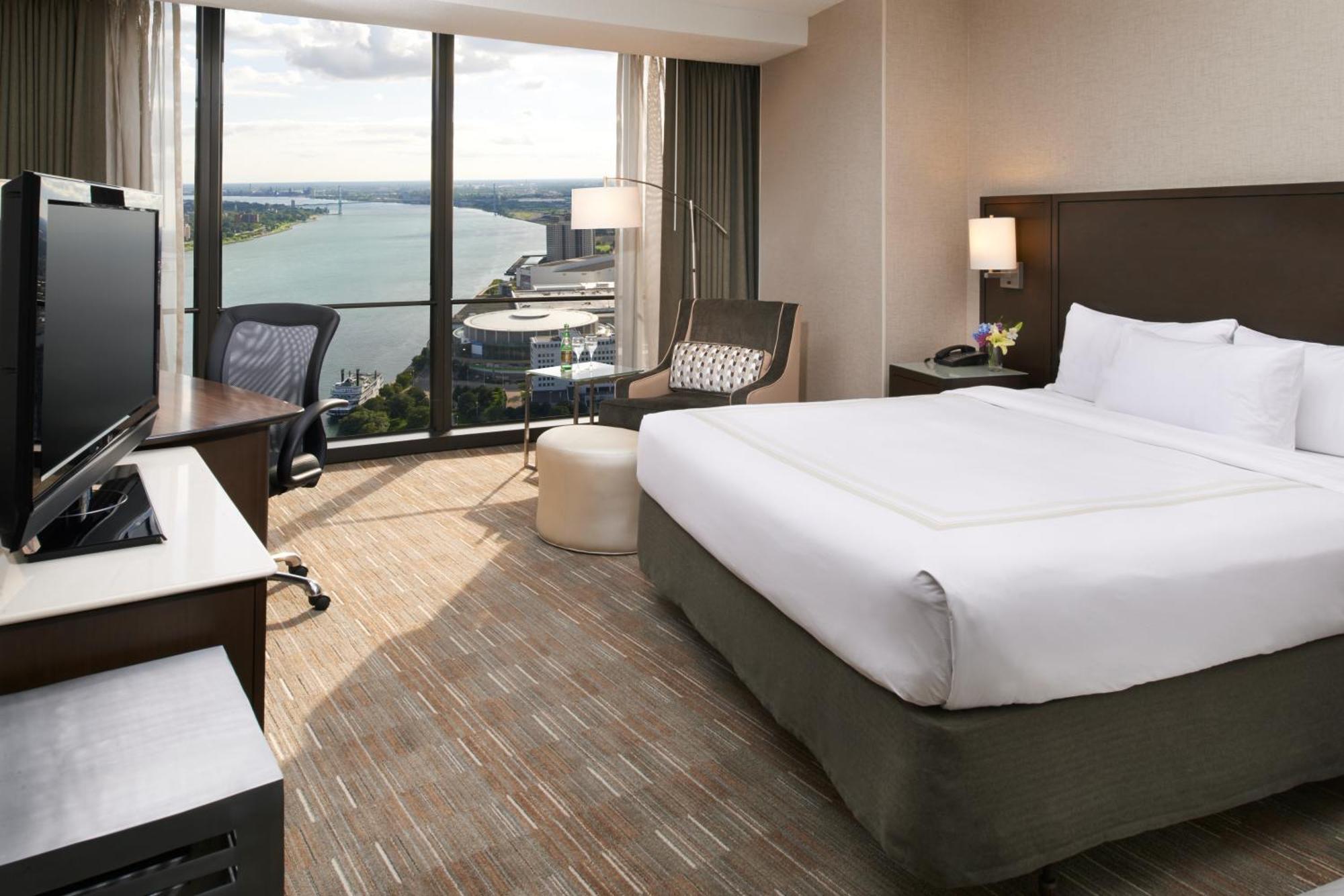 Marriott At The Renaissance Center 3*