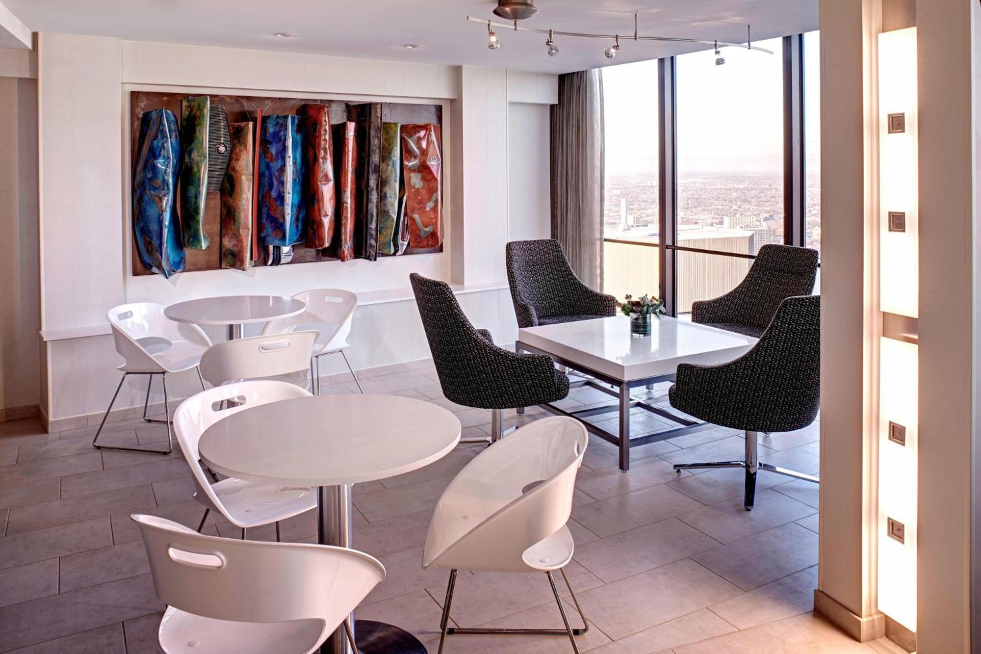 Hotel Marriott At The Renaissance Center 3*